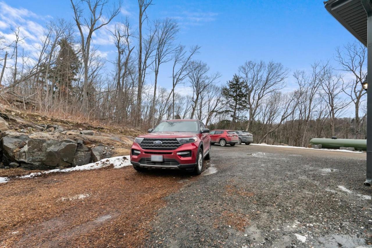 Вілла Muskoka Retreat Stunning Hilltop Views Гантсвілл Екстер'єр фото